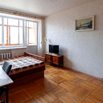 Продаж 1-кімнатної квартири на вул. Пасічна