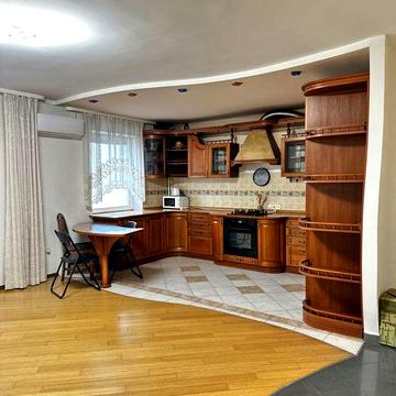 Спецпроект! Обʼєднана 1к і 3к! Паркова, вид моря!