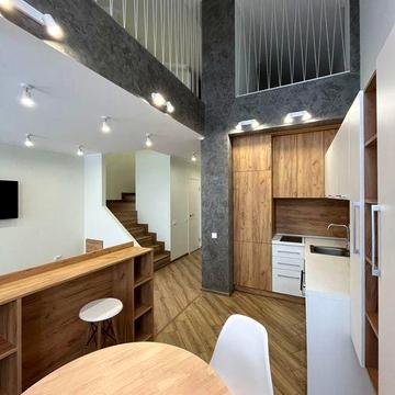 Оренда мансардної квартири 60 м2 в ЖК Комфорт Таун, Соборності, 17