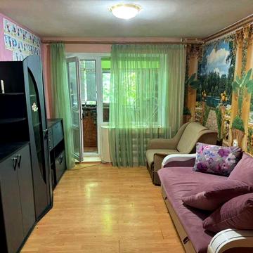 Продам 1 кімнатну квартиру на Жадова