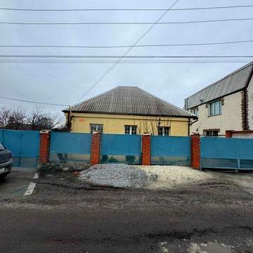 Продам будинок в Шевченківському районі.