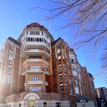 Оренда великої квартири в центрі