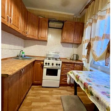 Автозаводська вул., 6