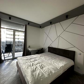 Вячеслава Чорновола просп. (), 16д