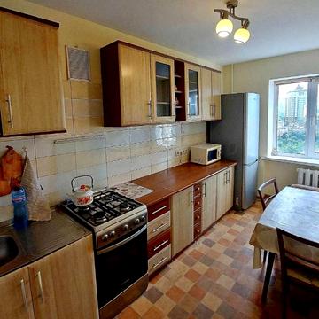 Варязький пров., 10