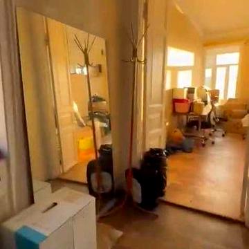 Продам 3 комнатную квартиру на Новосельского, Новый рынок