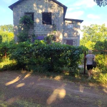 Продам дачу у СТ Родничок