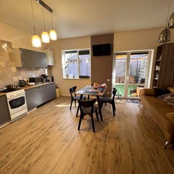 Оренда таунхауса на Петропавлівській Борщагівці без комісії!