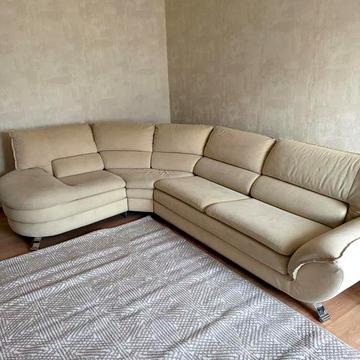 Оренда. Центр, поруч з театром затишна 2-х кім. квартира, після ремонт