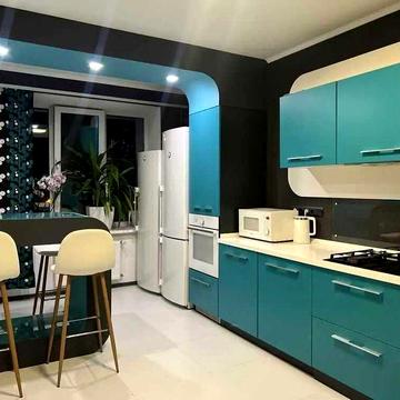 Квартира з дизайнерським ремонтом