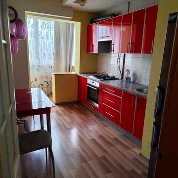 vys-03. Трехкомнатная "чешка". Хорошее состояние. Отличный район.