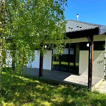 Продаж сучасного будинку з ремонтом біля озера. Гостомель (Блиставиця)
