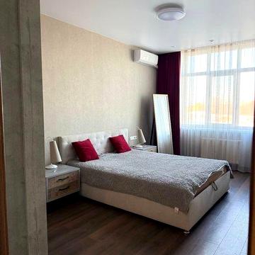 • Оренда! ЄВРОДВУШКА 1к. 43м2 в ЖК Яскравий, вул. Сімї Кульженків,31Б