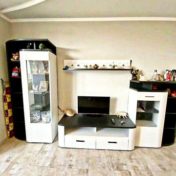 Центральна вул., 1/3