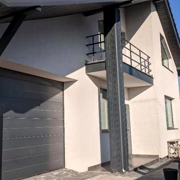 Вчительська вул., 144