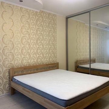 Оренда 2к.кв. вул. Ракетна 24 метро Деміївська, Є Генератор