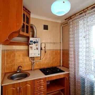 Продаж 1-кімнатної квартири (мкр-н Золотнище)