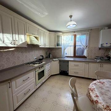 Оренда будинку в Центрі міста