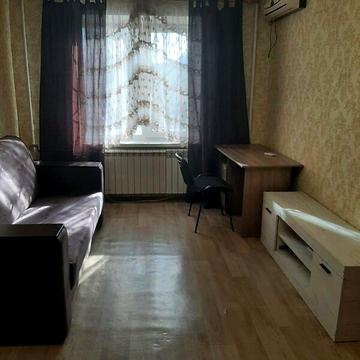 Довгострокова оренда 1к Квартира Сонячна Набережна (Малиновського Маршала) вулиця