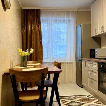 Оренда 3-кімнатної квартири в центрі міста