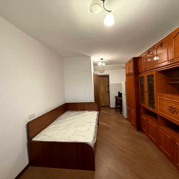 1-кімнатна в гуртожитку вул. Полетаєва, 12 — р-н парку «Жовтневий»