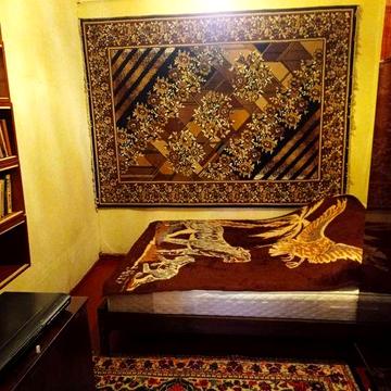 Сдам 1 ком квартиру на земле отопление газ  индивидуальное