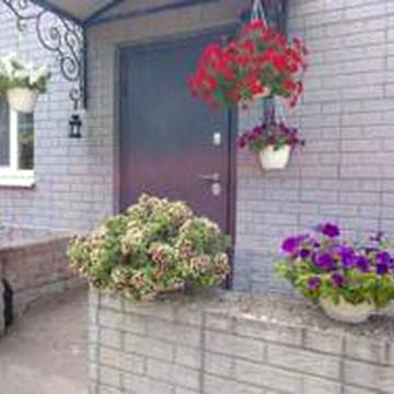 Продам гарний двоповерховий будинок район с.Сонячне.