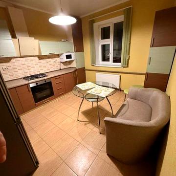 Оренда 1 кімнатна кварира Виставка