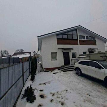 Продаж будинку дуплекс по вулиці Бежівка