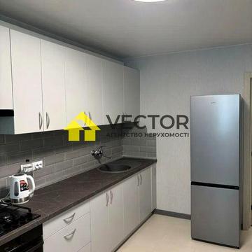 Центр! 2-к квартира 65 м² з новим ремонтом і меблями