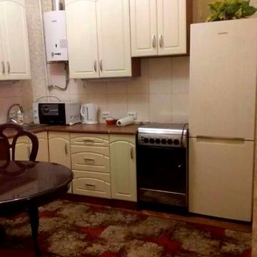 Довгострокова оренда 3к Квартира Володимира Мономаха вулиця