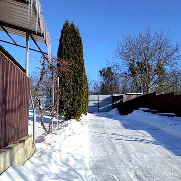 Будинок з ділянкою в смт. Вороновиця
