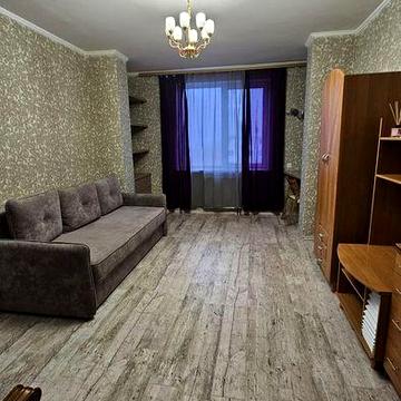 Сдам 1 ком квартиру с Ремонтом на Бочарова- в доме есть Генератор !