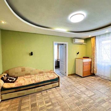 Оренда теплої 2к, вул. Білгородська 8, Газ! Низький поверх