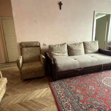 Оренда 3-х кімнатної біля центру .Опалення індивідуальне.