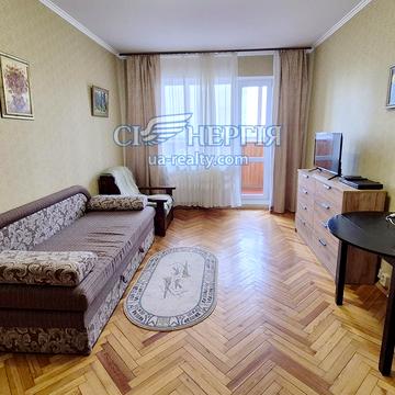 Квітневий пров., 8