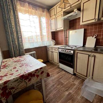 Продаж 1-кім. вул. Любінська. Будинок меблів