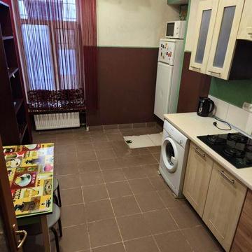 Аренда Приятная ГАЗ 1-к на Екатерининская/Базарная Газ.  Агв отопл.