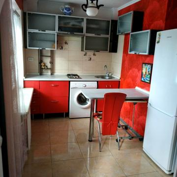 Запорізька вул., 3