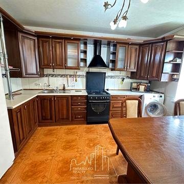 Здам в оренду простору 4-и кімнатну квартиру