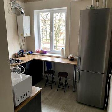 Продам однокомнатную квартиру 44кв . Івана Мазепи