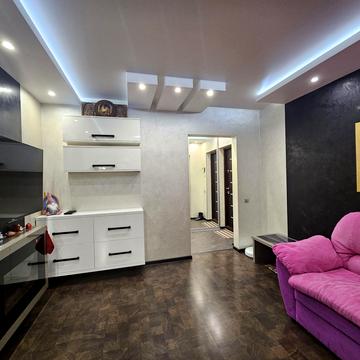 Хорольська вул., 1-А