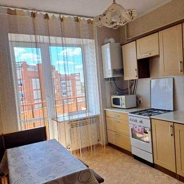 Здам квартиру  по вул.Зацепи 10