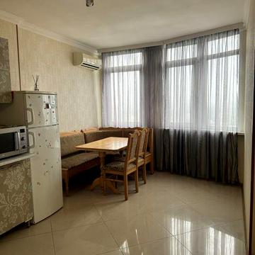 Сдам двухкомнатную квартиру на Черемушках /Бреуса 63/1