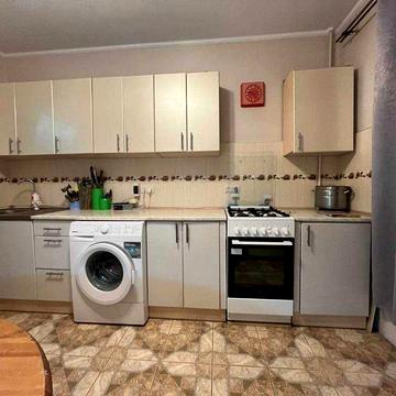 Продам 4-к.кв.1/10,Хорт.р-н,16-й мкрн,Хортицкое шоссе,28