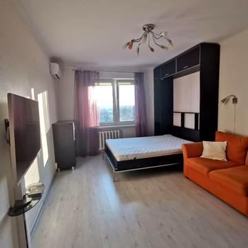 Григорія Ващенка вул., 3