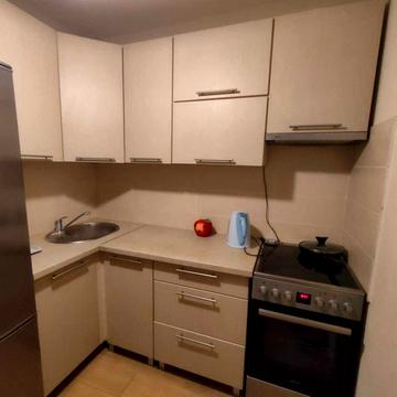 Сдам однокомнатную квартиру метро левобережная 3 эт