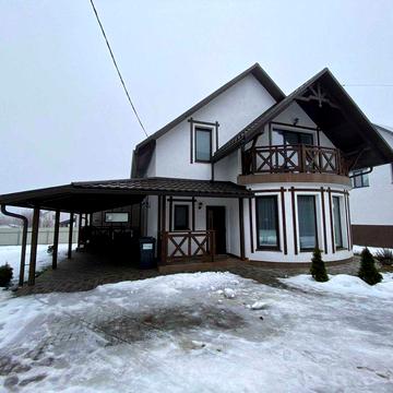 Затишний сучасний будинок в оренду — ідеальний для комфортного життя