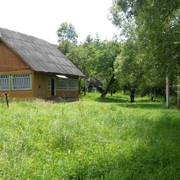 Дім з земельною ділянкою