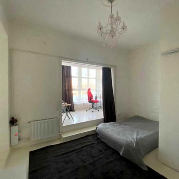 Сдам 1-комнатную квартиру в центре до лета +/-